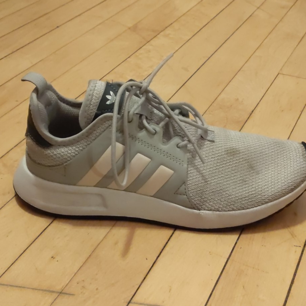 Woman's Adidas gym shoes